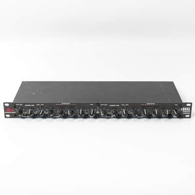 2000's dbx 166XL Stereo Compressor / Limiter / Gate — photo 1