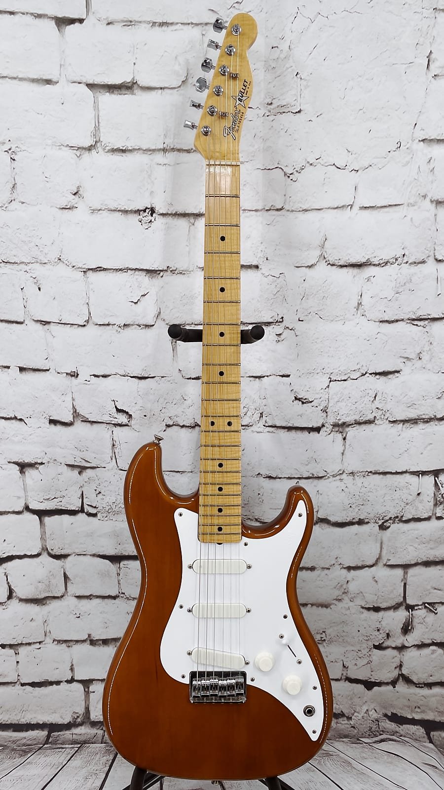 Fender Bullet S-3 1981 - 83 USA Walnut Finish Maple Bar — photo 1